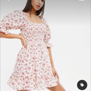 NWT light pink puff sleeve bow-back smock dress size 4